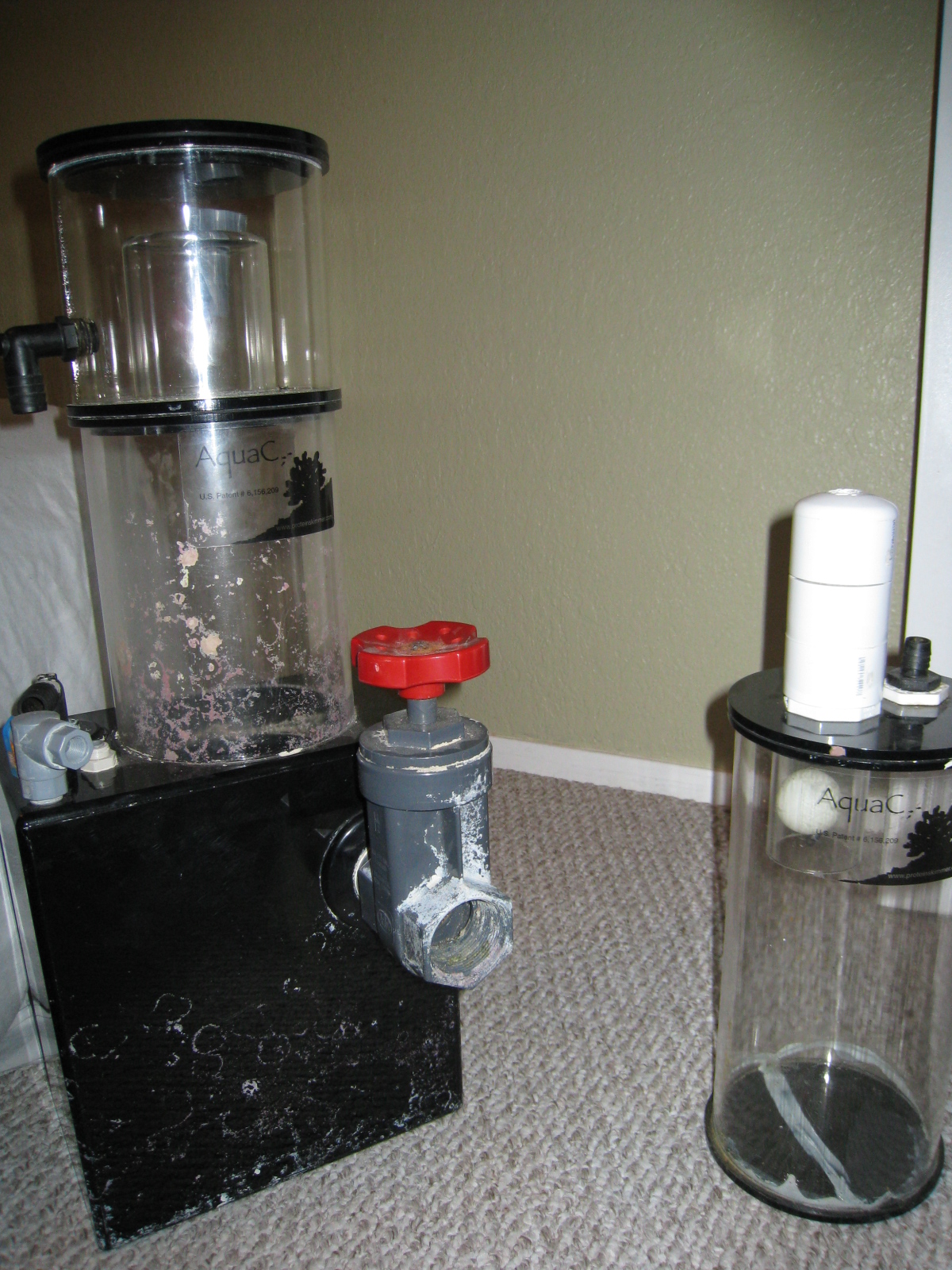 AquaC EV240 skimmer, waste collector and Mag 18 275 Hardware